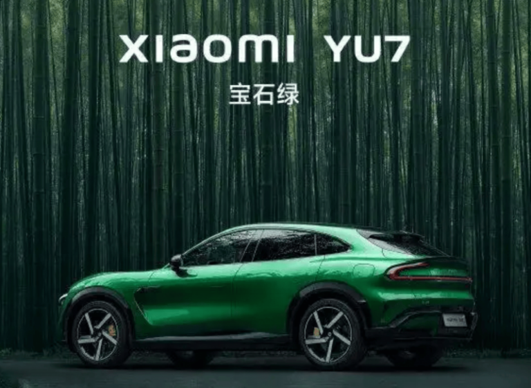郑州交警清理违停电动车 乱停乱放会被拖走
